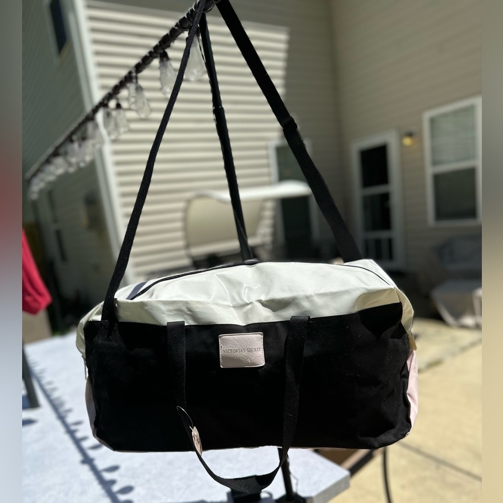 NWT Victoria Secret Duffle Bag